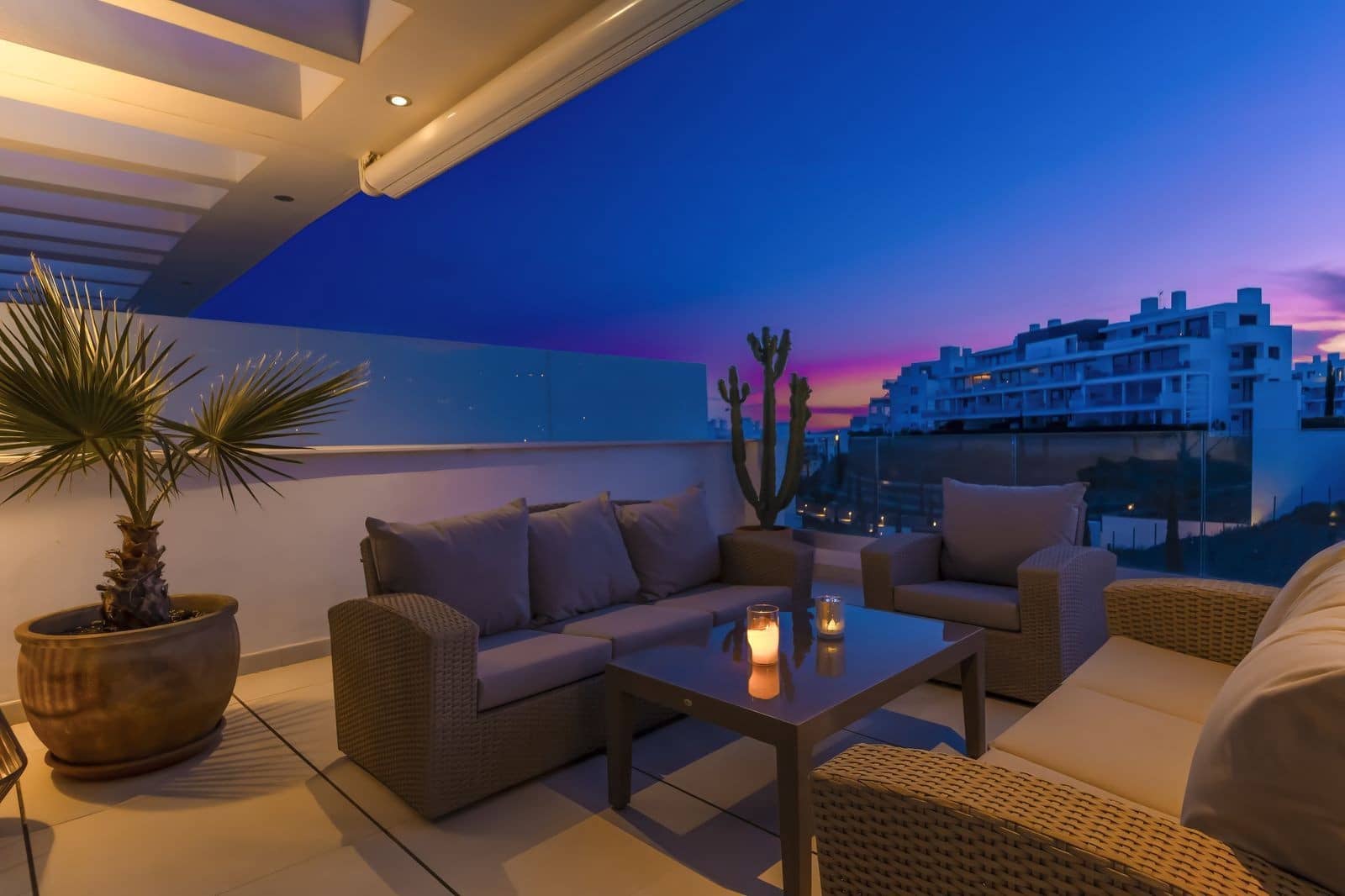3 soveværelse Penthouse til salg i Fuengirola med swimmingpool garage - € 849.000 (Ref: 9939681)