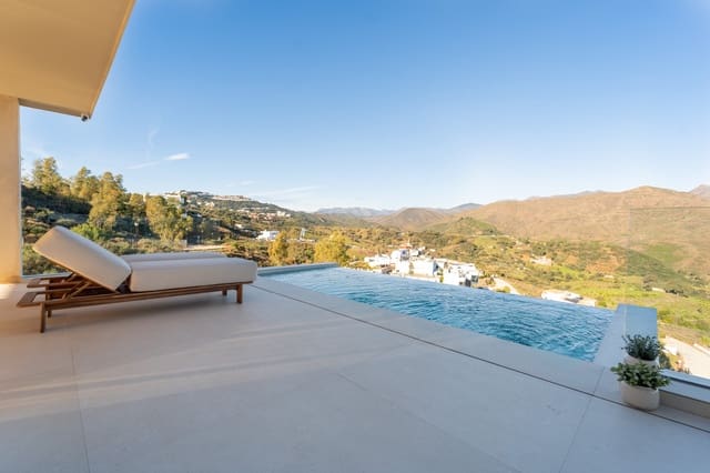 5 Zimmer Villa zu verkaufen in Mijas Costa, Mijas mit Pool Garage - 3.100.000 € (Ref: 9942043)