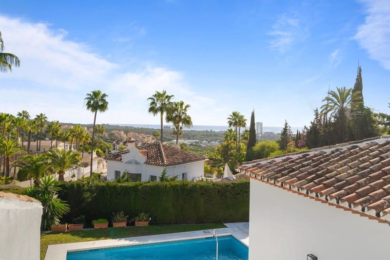 4 quarto Moradia para venda em Marbella com piscina garagem - 2 290 000 € (Ref: 9949466)