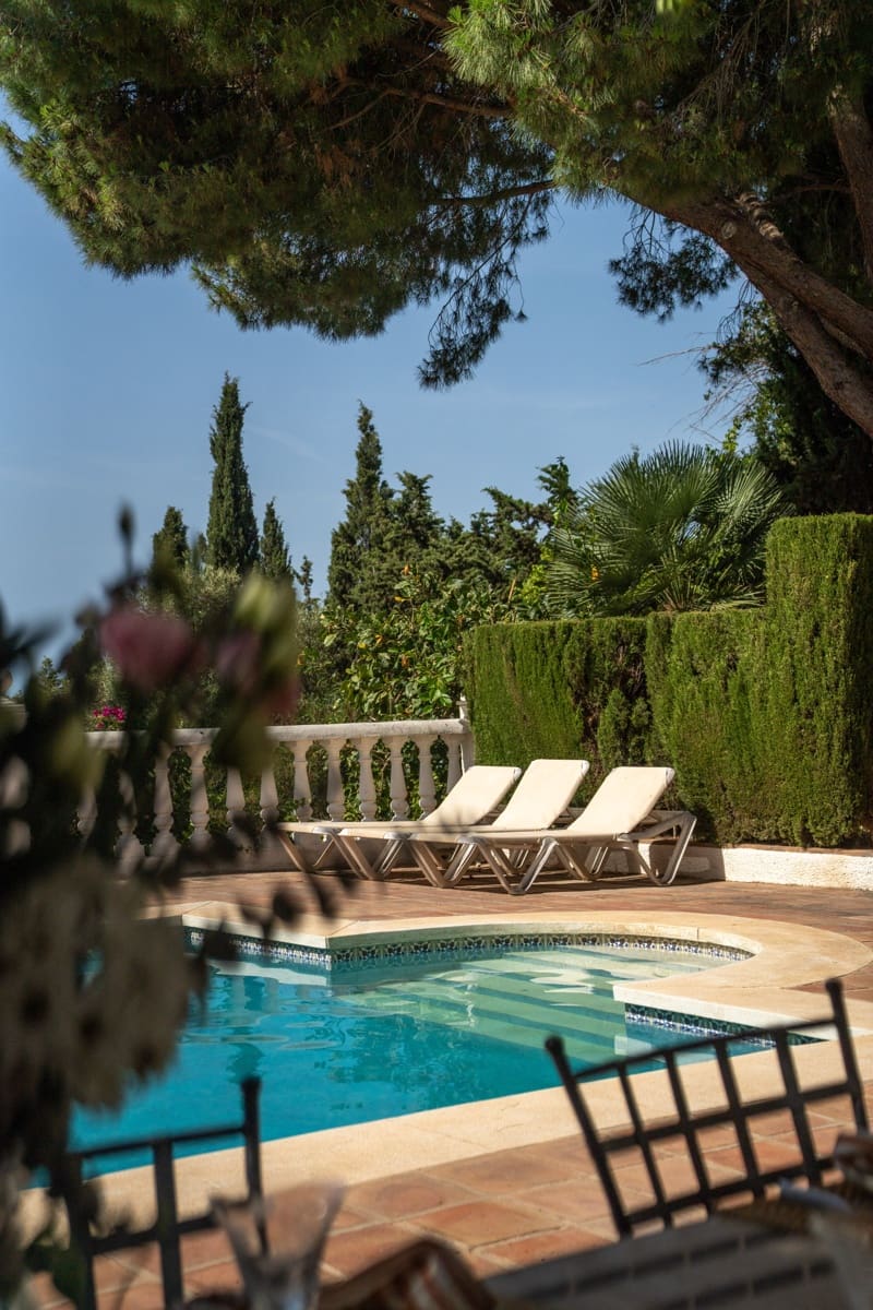 6 bedroom Villa for sale in Mijas Costa with pool garage - € 1,895,000 (Ref: 9953961)