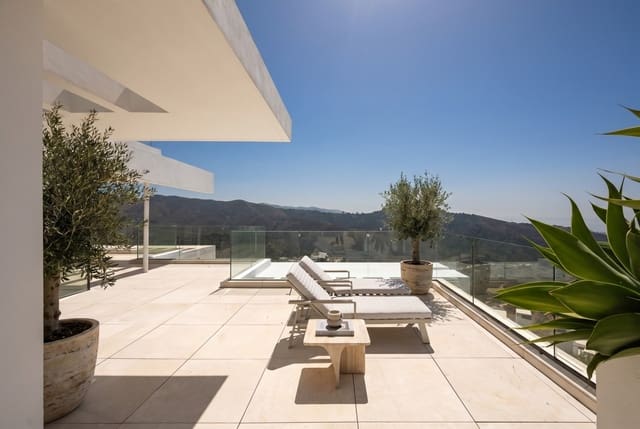 3 quarto Penthouse para venda em Ojen com piscina garagem - 1 775 000 € (Ref: 9957655)
