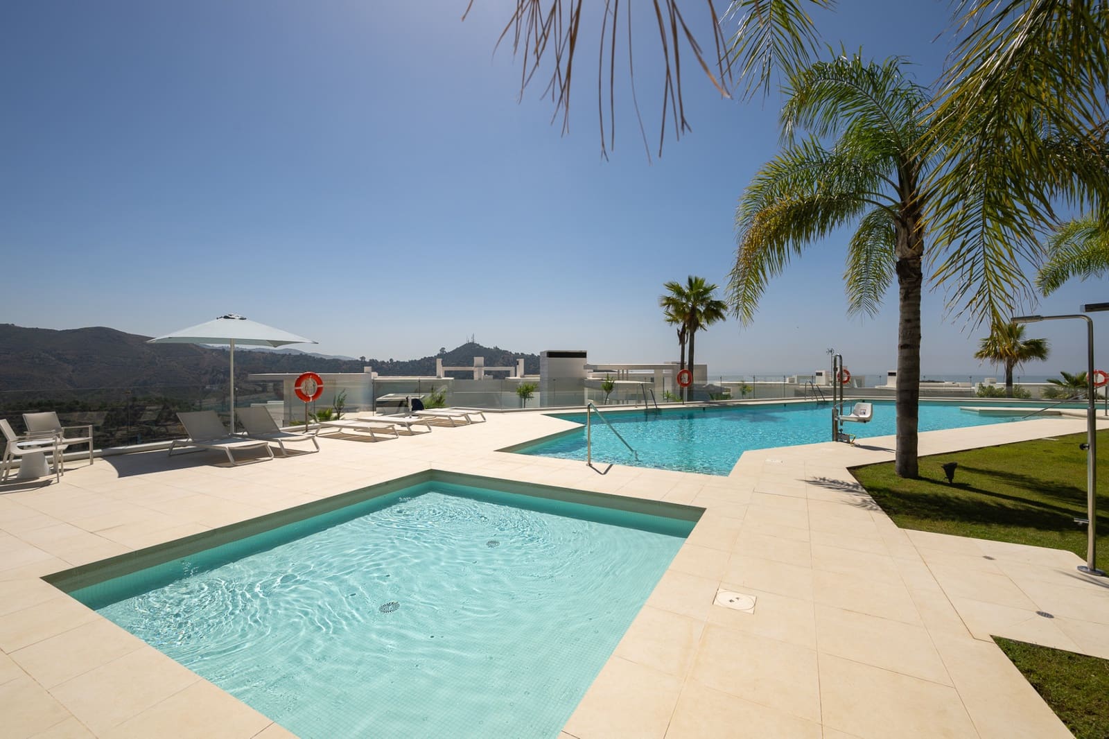 3 quarto Penthouse para venda em Ojen com piscina garagem - 1 775 000 € (Ref: 9957655)