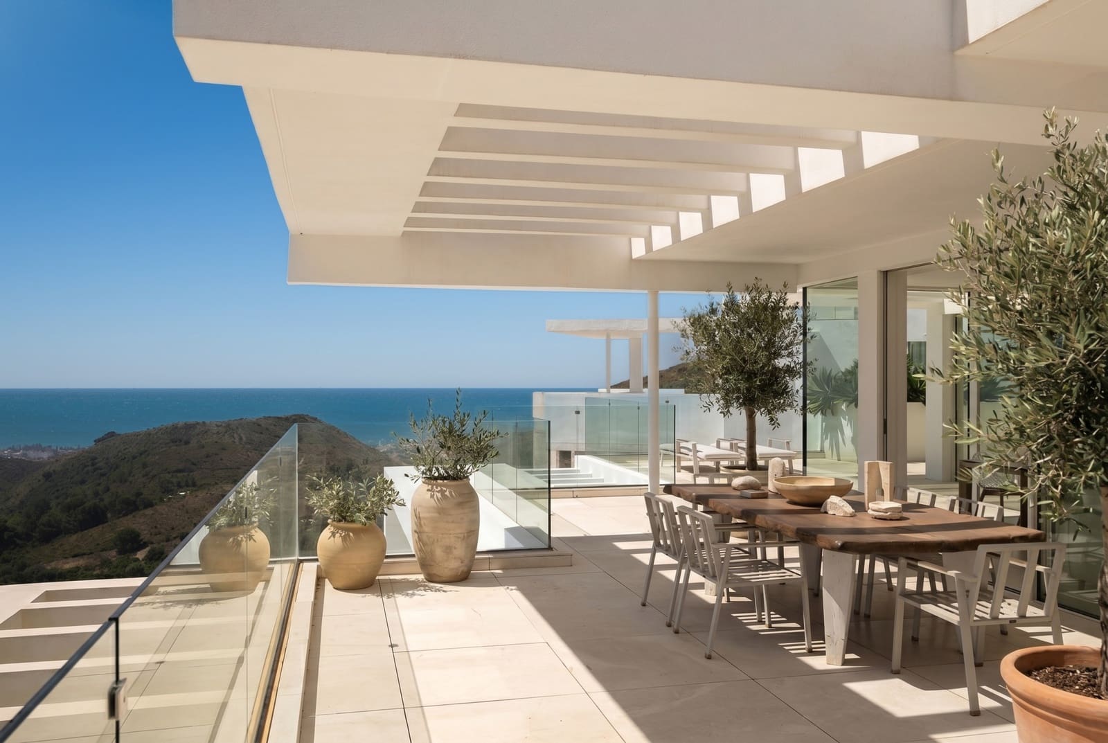 3 quarto Penthouse para venda em Ojen com piscina garagem - 1 775 000 € (Ref: 9957655)