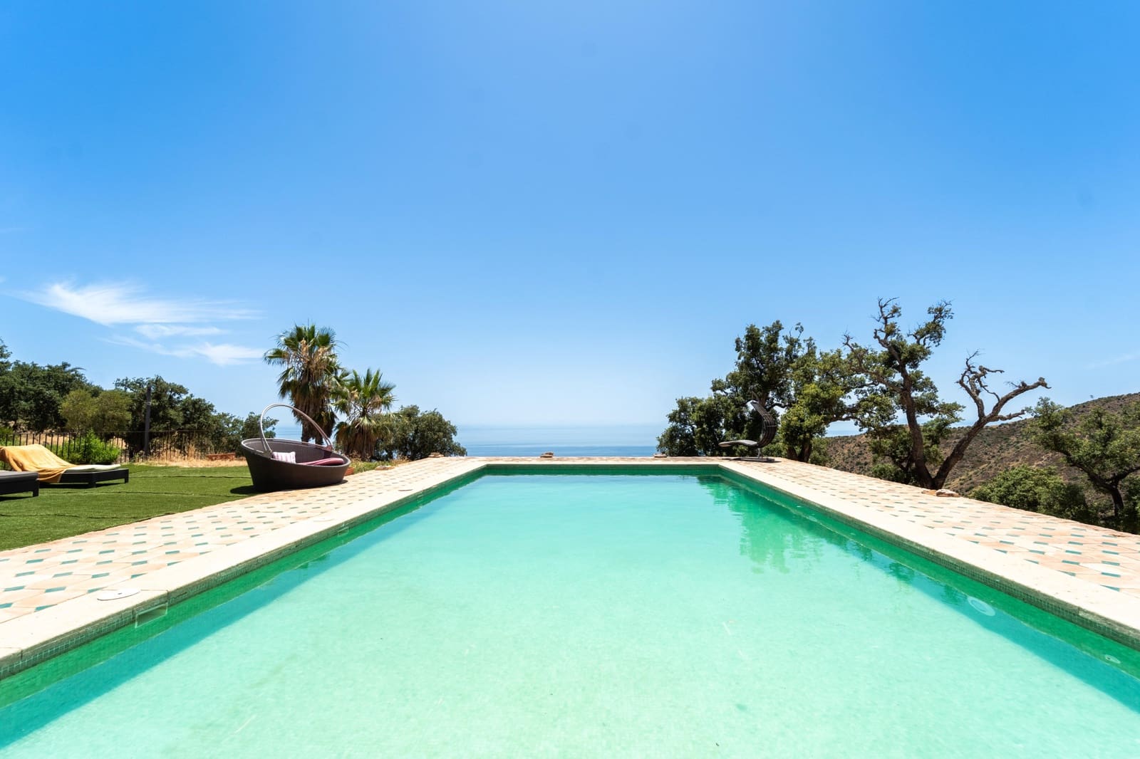 9 quarto Moradia para venda em Marbella com piscina garagem - 10 750 000 € (Ref: 9957656)
