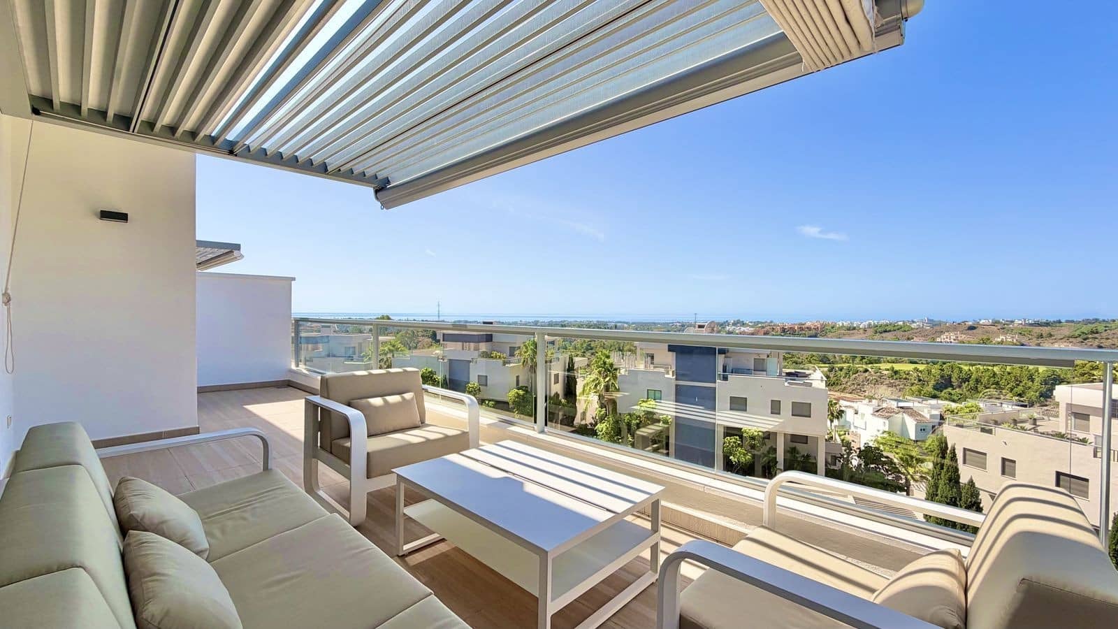 3 sovrum Takvåning till salu i Los Arqueros med pool garage - 990 000 € (Ref: 9959458)