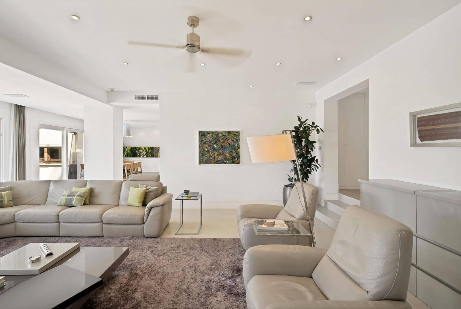 6 bedroom Villa for sale in Marbella with pool garage - € 5,490,000 (Ref: 9959462)