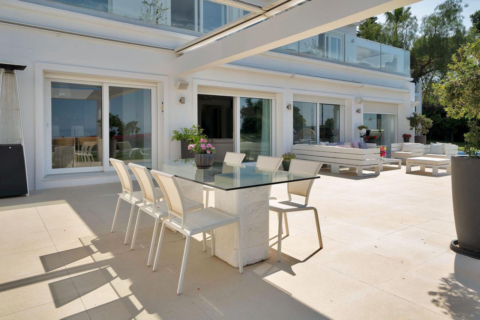6 bedroom Villa for sale in Marbella with pool garage - € 5,490,000 (Ref: 9959462)