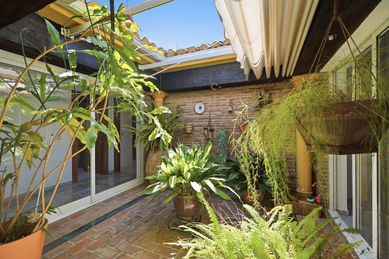 5 sypialnia Willa na sprzedaż w Benalmadena z basenem garażem - 1 425 000 € (Ref: 9962375)
