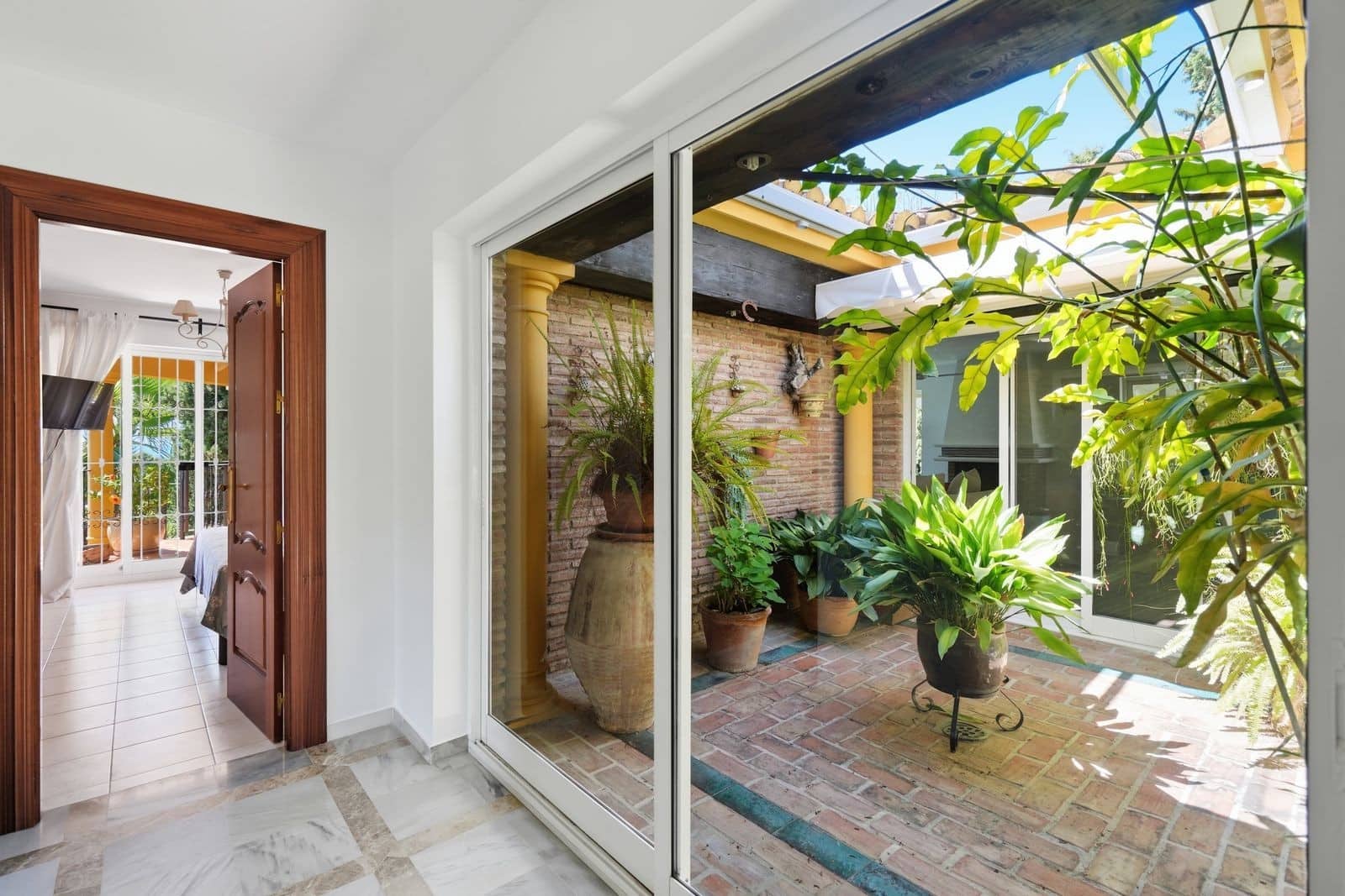 5 sypialnia Willa na sprzedaż w Benalmadena z basenem garażem - 1 425 000 € (Ref: 9962375)
