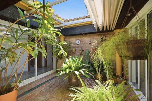 5 sypialnia Willa na sprzedaż w Benalmádena z basenem garażem - 1 425 000 € (Ref: 9962375)