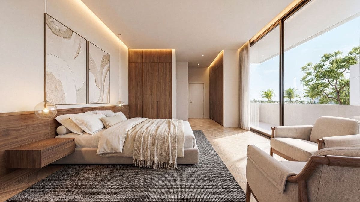 5 bedroom Villa for sale in New Golden Mile with pool garage - € 3,750,000 (Ref: 9964993)