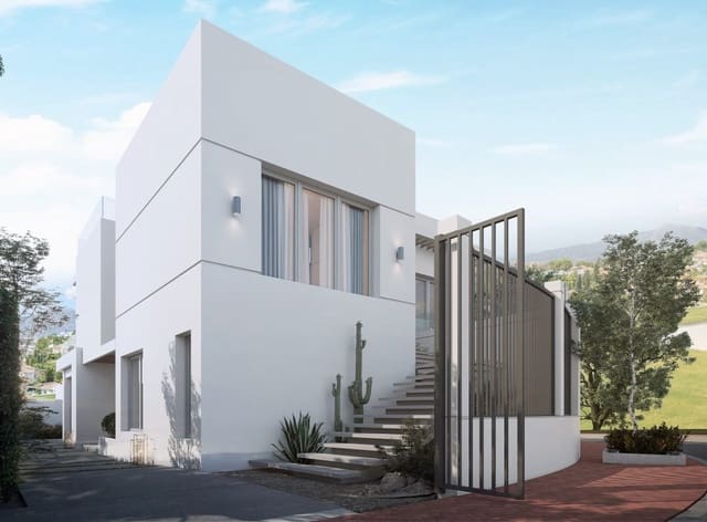 3 sypialnia Willa na sprzedaż w Benalmádena z basenem garażem - 1 300 000 € (Ref: 9965008)