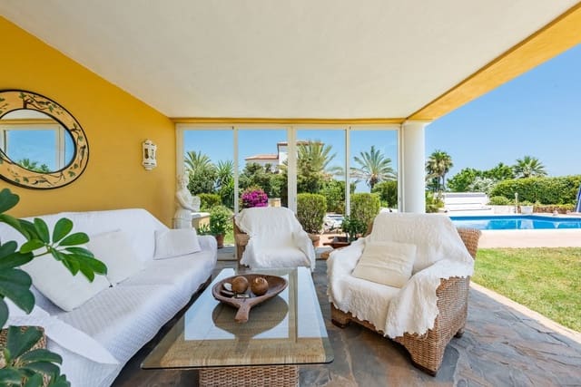 Chalet de 5 habitaciones en Atalaya-Isdabe, Estepona en venta con piscina garaje - 1.295.000 € (Ref: 9965009)