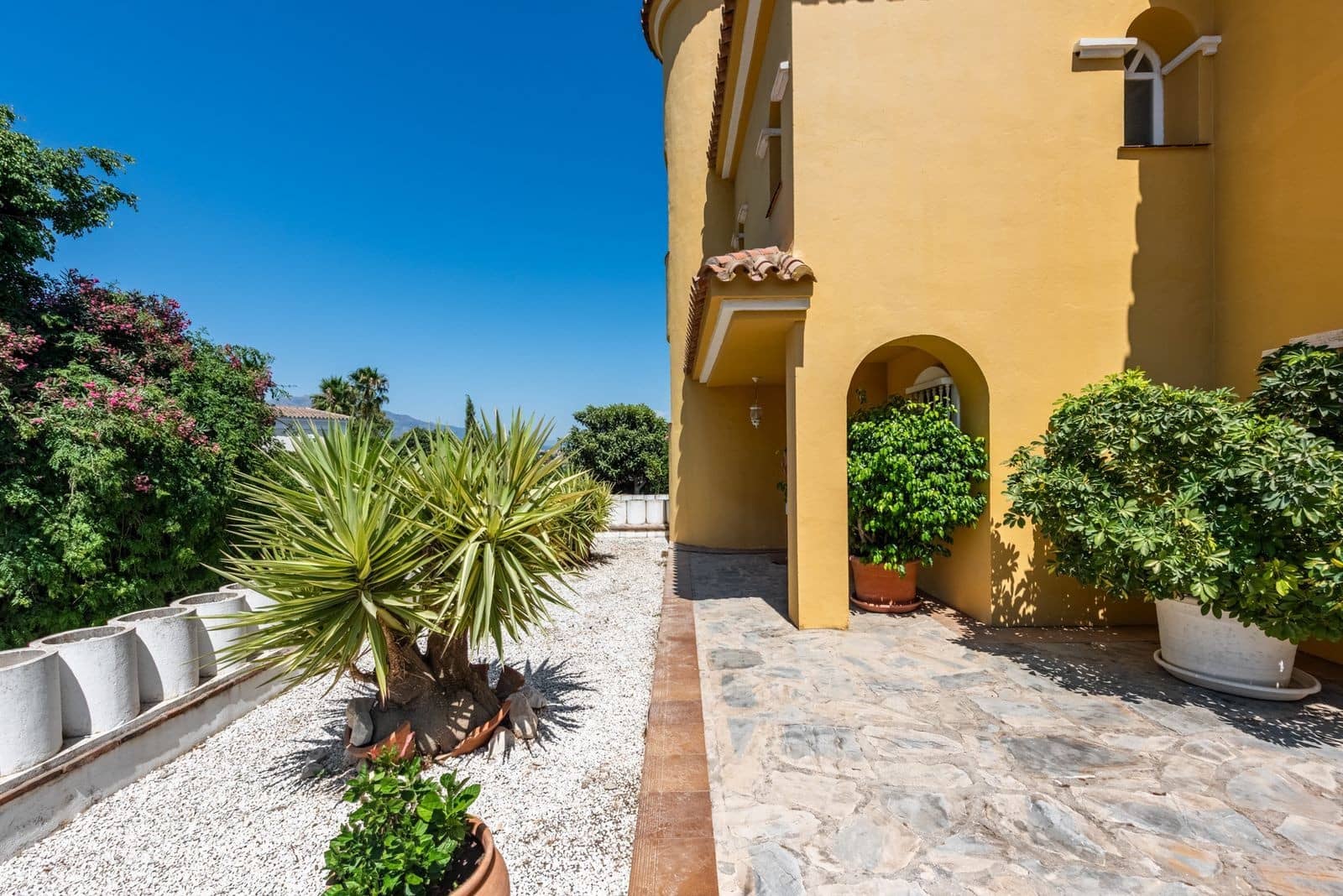 Chalet de 5 habitaciones en Atalaya-Isdabe en venta con piscina garaje - 1.295.000 € (Ref: 9965009)