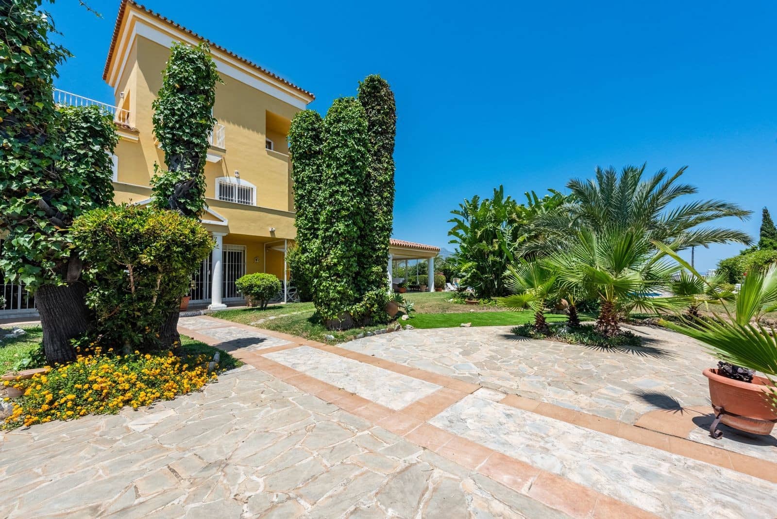 Chalet de 5 habitaciones en Atalaya-Isdabe en venta con piscina garaje - 1.295.000 € (Ref: 9965009)