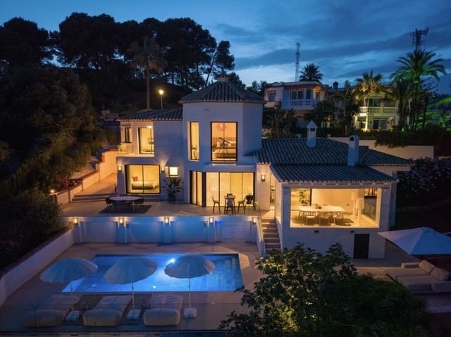 6 quarto Moradia para venda em Marbella com piscina garagem - 3 600 000 € (Ref: 9966361)