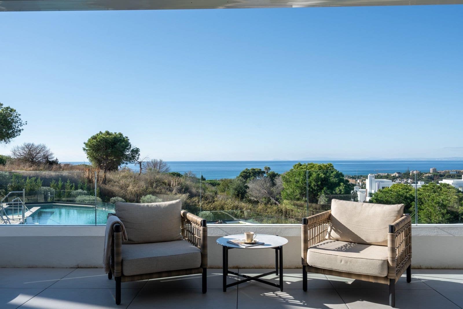 3 bedroom Apartment for sale in Marbella with pool garage - € 1,850,000 (Ref: 9966364)