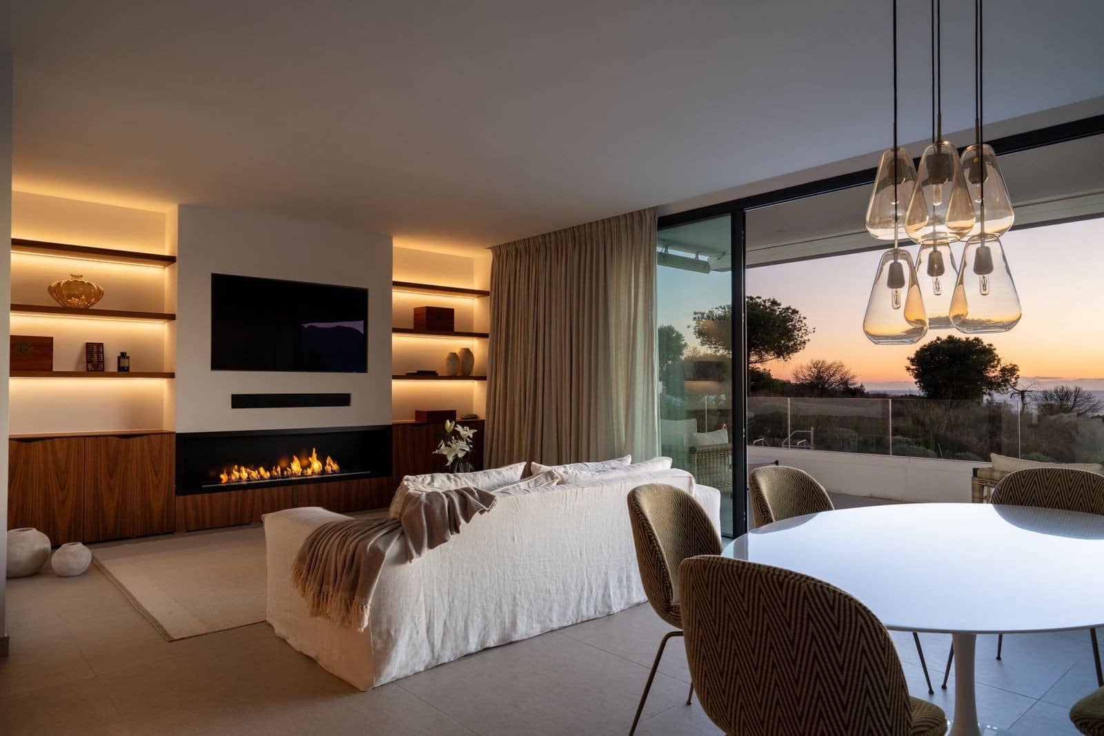 3 bedroom Apartment for sale in Marbella with pool garage - € 1,850,000 (Ref: 9966364)