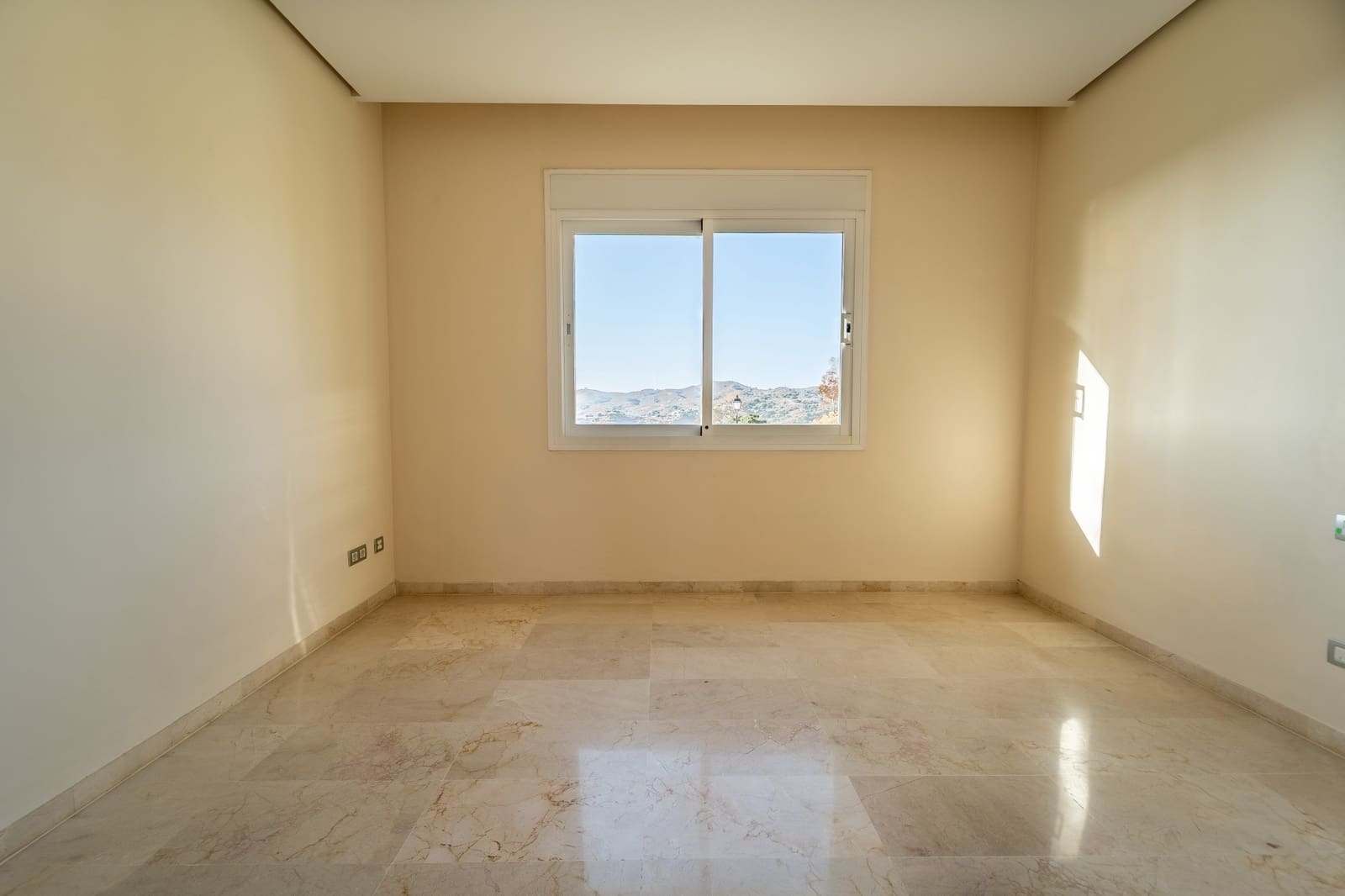 3 Zimmer Apartment zu verkaufen in Mijas Costa mit Pool Garage - 473.000 € (Ref: 9966369)