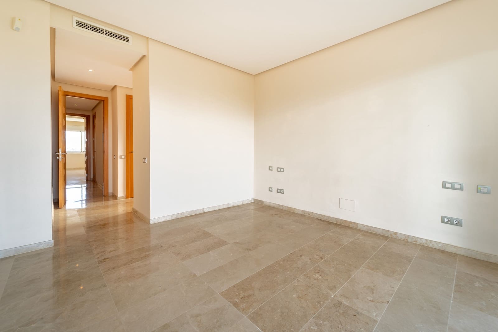 3 Zimmer Apartment zu verkaufen in Mijas Costa mit Pool Garage - 473.000 € (Ref: 9966369)