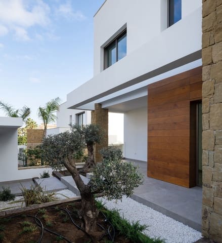 4 soverom Villa til salgs i Mijas Costa, Mijas med svømmebasseng garasje - € 1 675 000 (Ref: 9967564)
