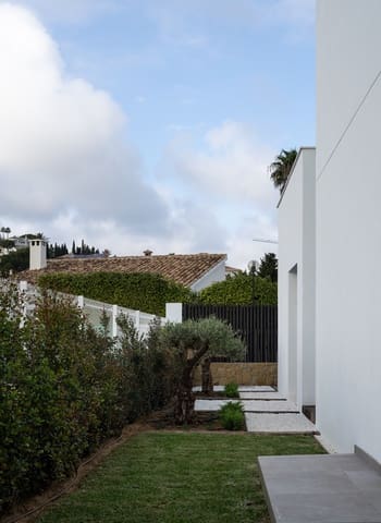 4 soverom Villa til salgs i Mijas Costa, Mijas med svømmebasseng garasje - € 1 675 000 (Ref: 9967564)