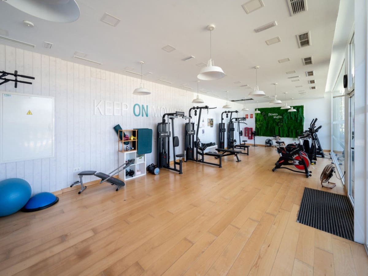 3 soveværelse Lejlighed til salg i La Cala de Mijas med swimmingpool garage - € 695.000 (Ref: 9967568)