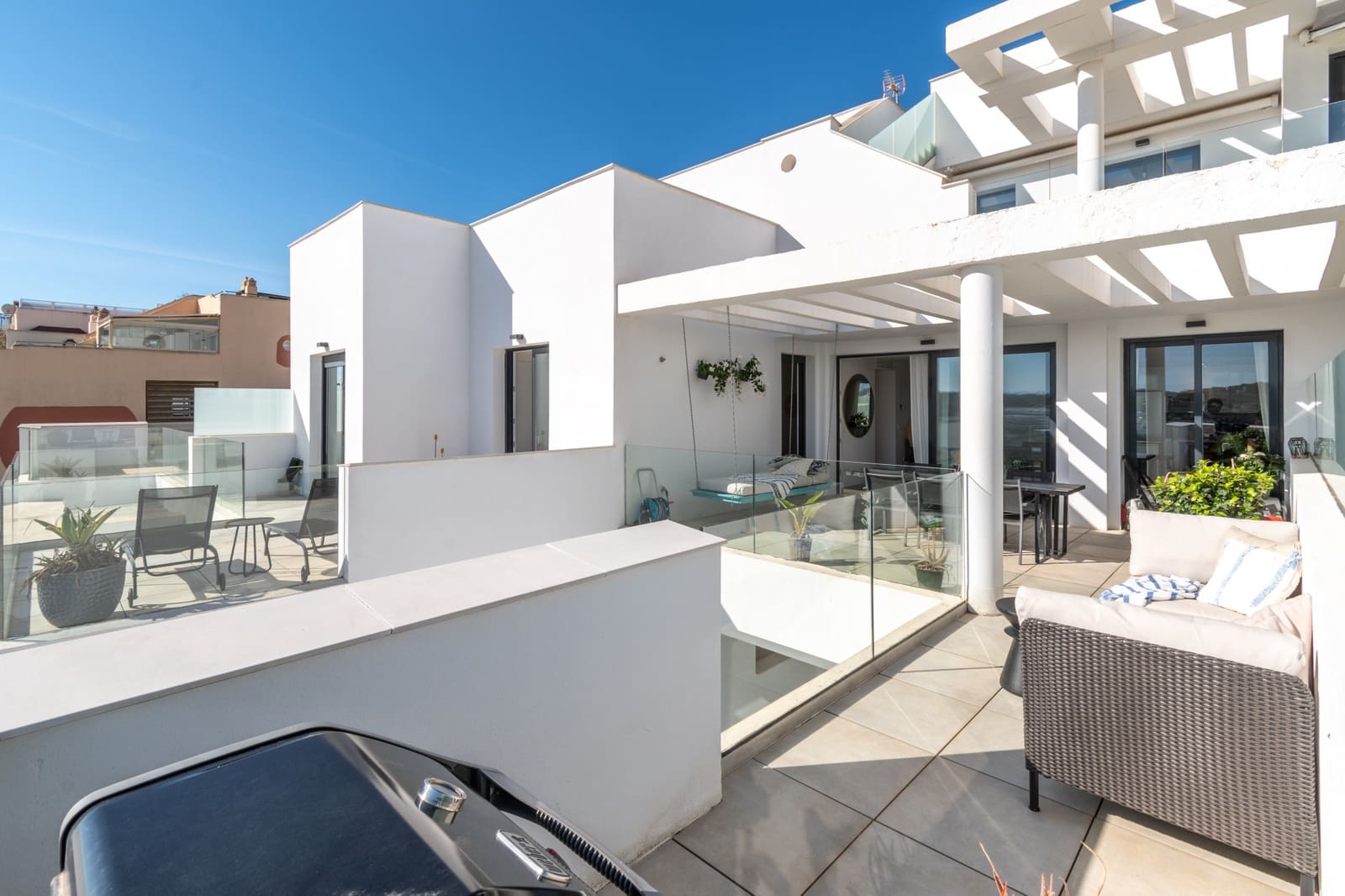3 soveværelse Lejlighed til salg i La Cala de Mijas med swimmingpool garage - € 695.000 (Ref: 9967568)