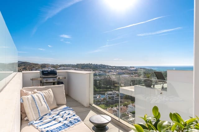3 soveværelse Lejlighed til salg i La Cala de Mijas, Mijas med swimmingpool garage - € 695.000 (Ref: 9967568)