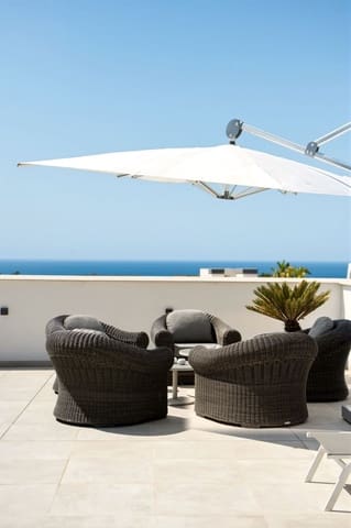 4 soveværelse Penthouse til salg i Selwo, Estepona med swimmingpool garage - € 995.000 (Ref: 9973041)