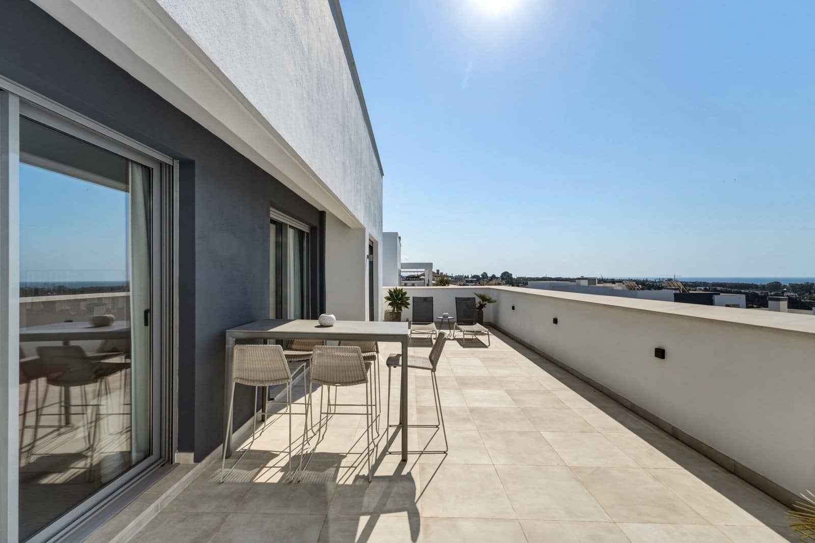 4 soveværelse Penthouse til salg i New Golden Mile med swimmingpool garage - € 995.000 (Ref: 9973041)