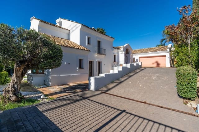 4 soveværelse Villa til salg i El Paraiso, Estepona med swimmingpool garage - € 2.750.000 (Ref: 9973043)