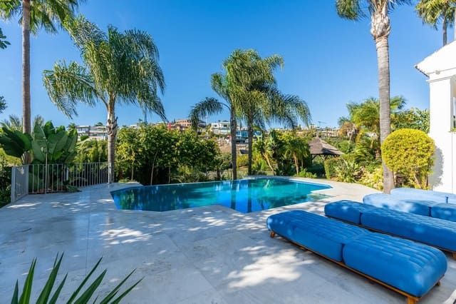 4 soveværelse Villa til salg i El Paraiso, Estepona med swimmingpool garage - € 2.750.000 (Ref: 9973043)