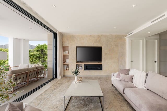 5 quarto Moradia para venda em Mijas Costa, Mijas com piscina garagem - 1 795 000 € (Ref: 9973044)