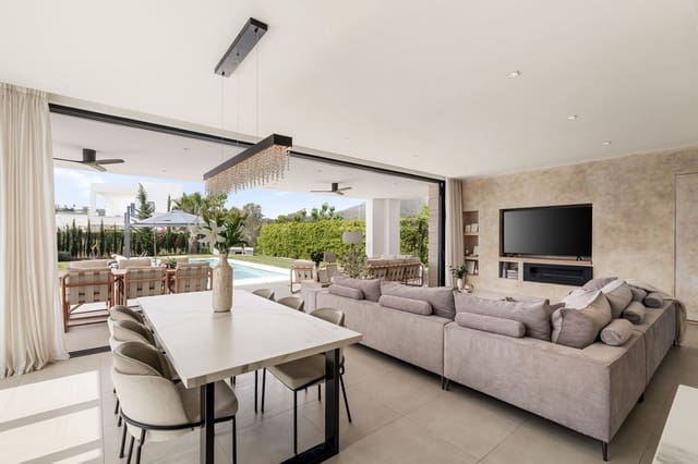 5 quarto Moradia para venda em Mijas Costa, Mijas com piscina garagem - 1 795 000 € (Ref: 9973044)