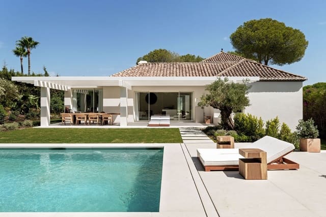 4 soverom Villa til salgs i El Paraiso, Estepona med svømmebasseng garasje - € 3 880 000 (Ref: 9973045)