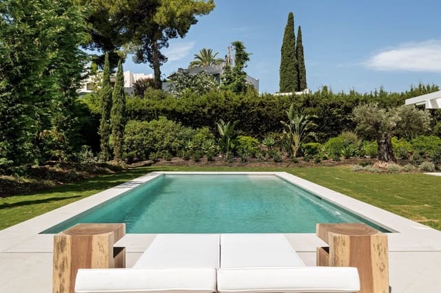 4 soverom Villa til salgs i El Paraiso, Estepona med svømmebasseng garasje - € 3 880 000 (Ref: 9973045)