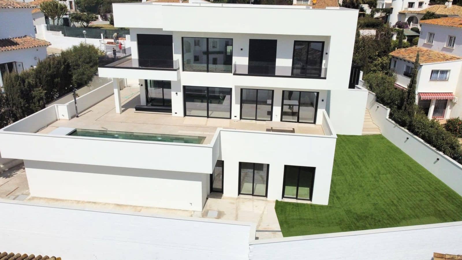 Chalet de 3 habitaciones en Riviera del Sol en venta con piscina garaje - 1.750.000 € (Ref: 9973048)