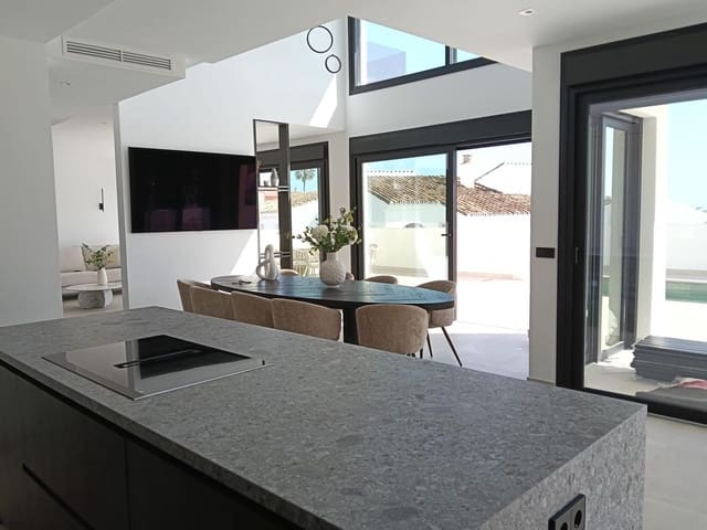 Chalet de 3 habitaciones en Riviera del Sol, Mijas en venta con piscina garaje - 1.750.000 € (Ref: 9973048)
