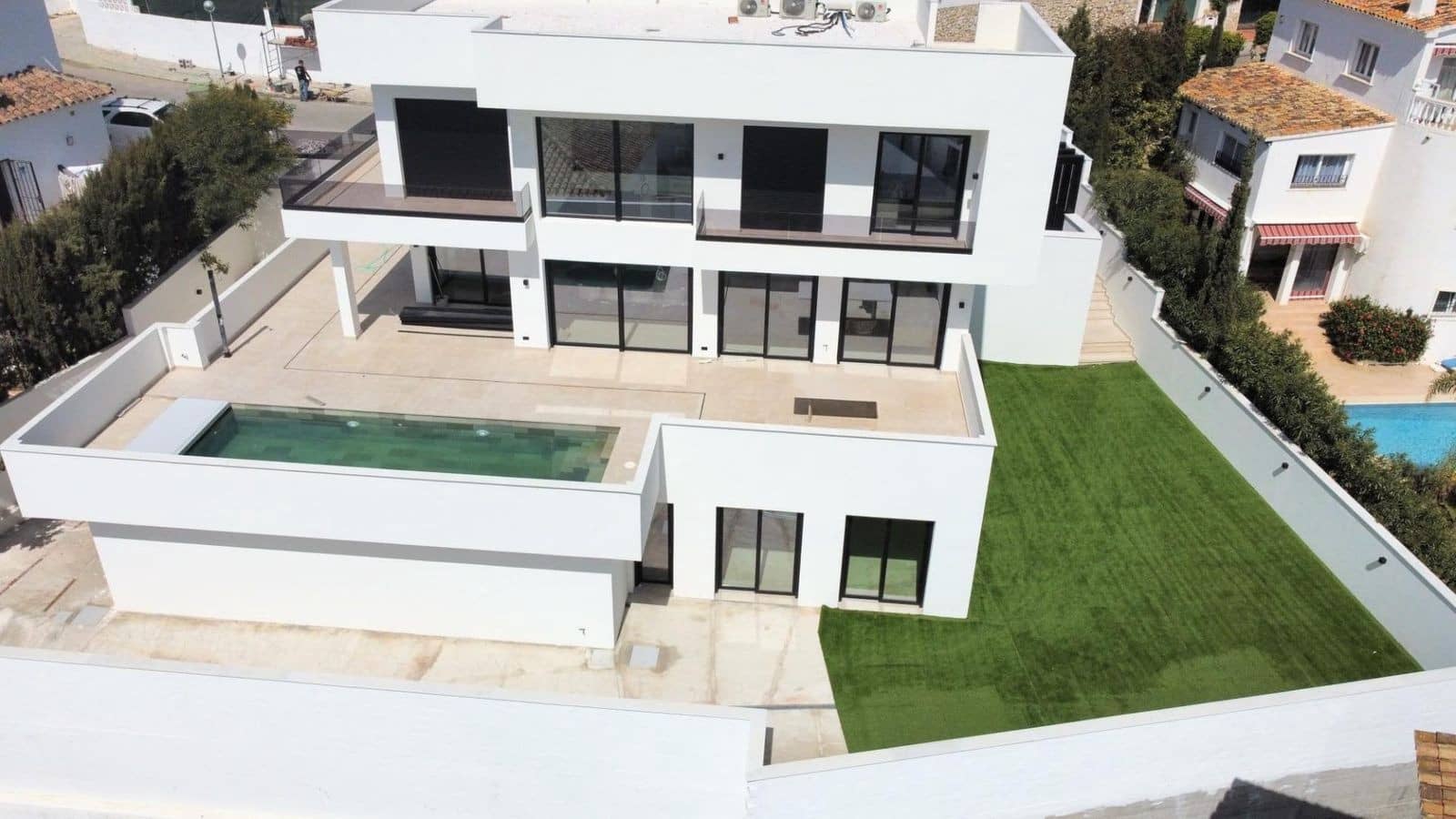 Chalet de 3 habitaciones en Riviera del Sol en venta con piscina garaje - 1.750.000 € (Ref: 9973048)