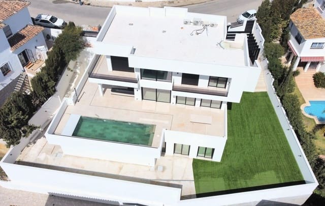 Chalet de 3 habitaciones en Riviera del Sol, Mijas en venta con piscina garaje - 1.750.000 € (Ref: 9973048)