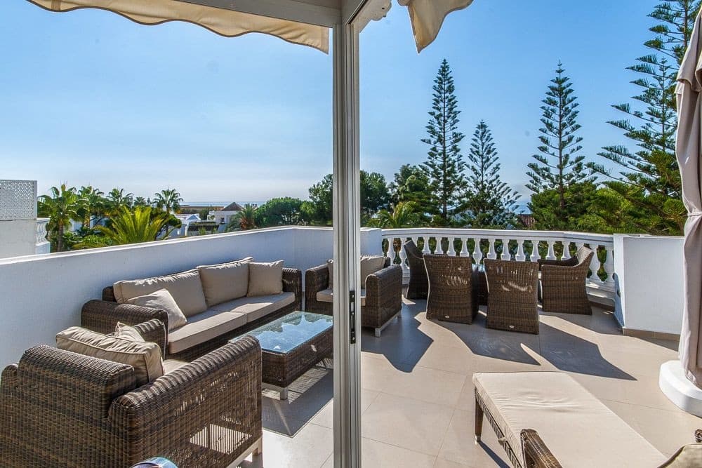 4 soveværelse Penthouse til salg i Marbella med swimmingpool garage - € 1.595.000 (Ref: 9975041)