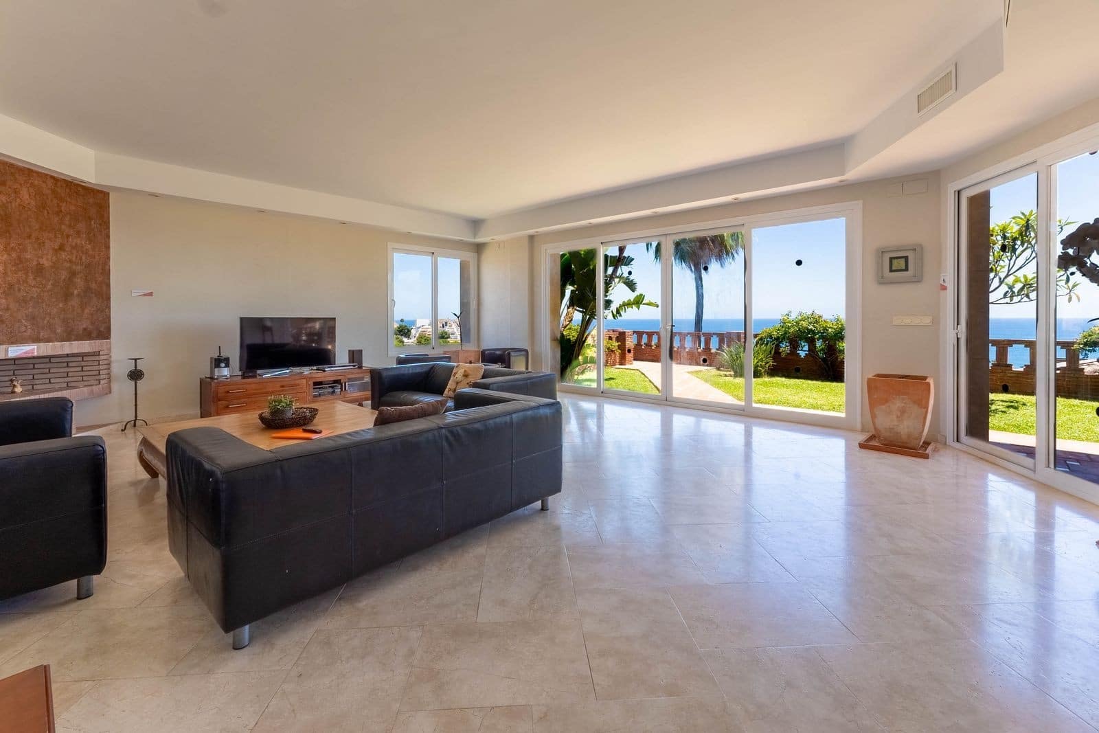 Chalet de 6 habitaciones en Riviera del Sol en venta con piscina garaje - 1.795.000 € (Ref: 9975042)