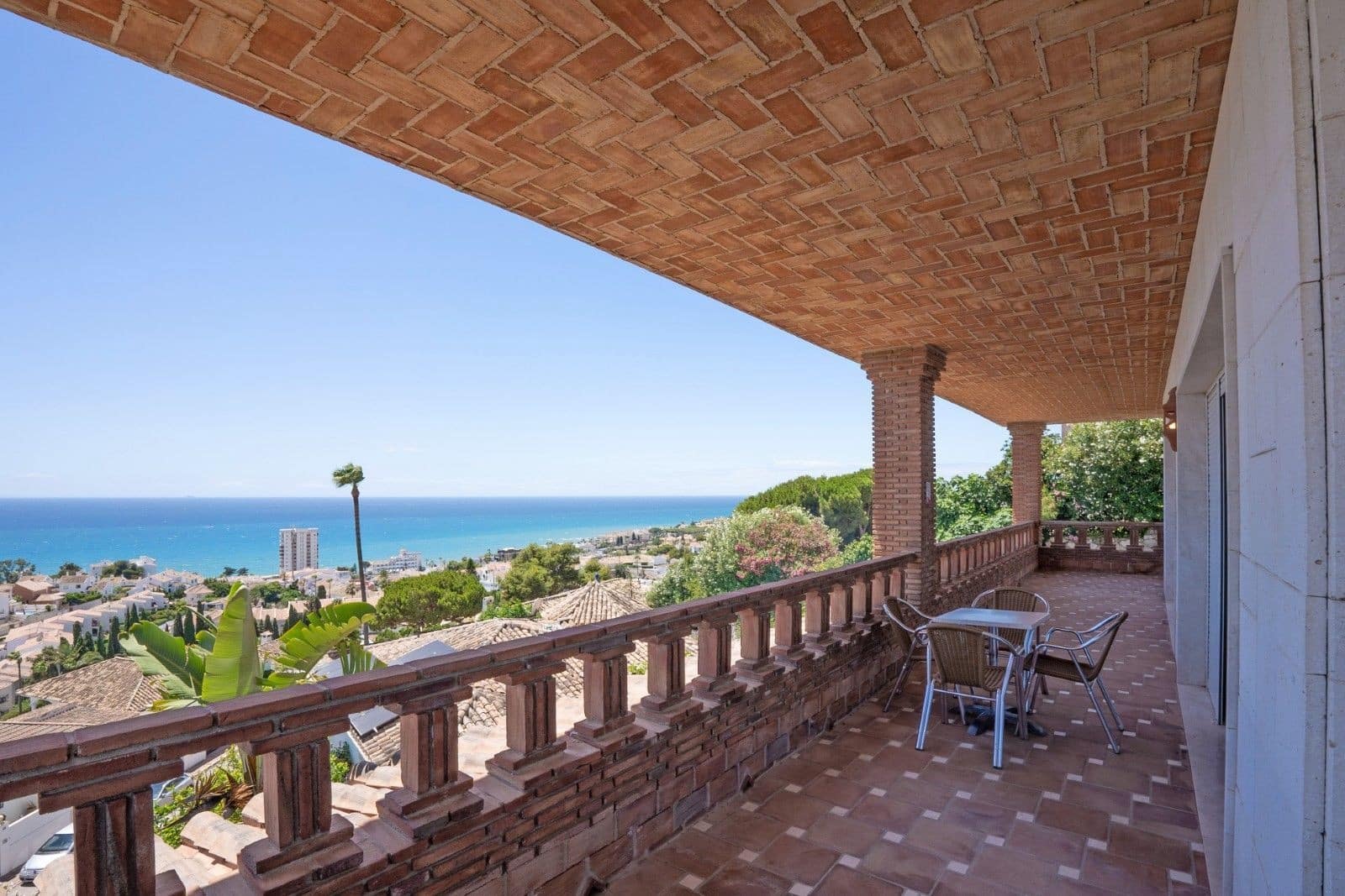 Chalet de 6 habitaciones en Riviera del Sol en venta con piscina garaje - 1.795.000 € (Ref: 9975042)