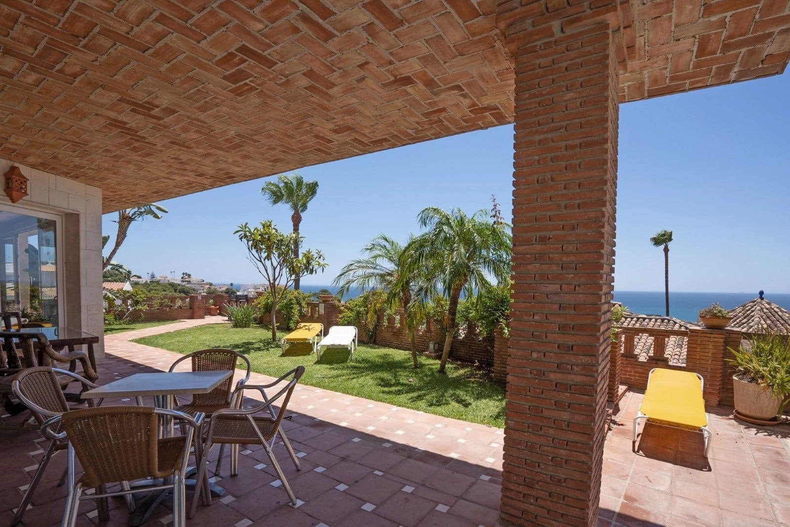 Chalet de 6 habitaciones en Riviera del Sol en venta con piscina garaje - 1.795.000 € (Ref: 9975042)