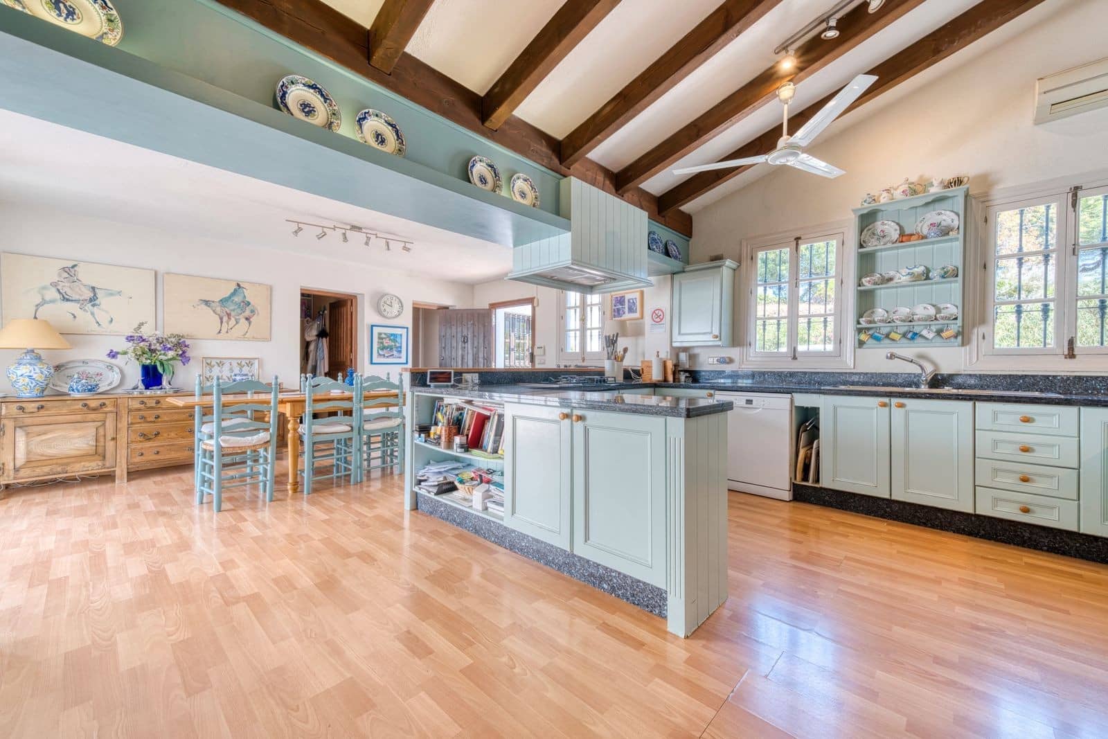4 bedroom Villa for sale in La Cala de Mijas with pool garage - € 1,650,000 (Ref: 9975043)