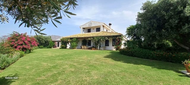 4 sypialnia Willa na sprzedaż w La Cala de Mijas, Mijas z basenem garażem - 1 650 000 € (Ref: 9975043)