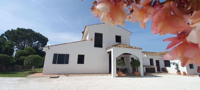 4 sypialnia Willa na sprzedaż w La Cala de Mijas, Mijas z basenem garażem - 1 650 000 € (Ref: 9975043)