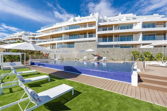 2 soverom Penthouse til salgs i La Cala de Mijas, Mijas med svømmebasseng garasje - € 895 000 (Ref: 9977023)