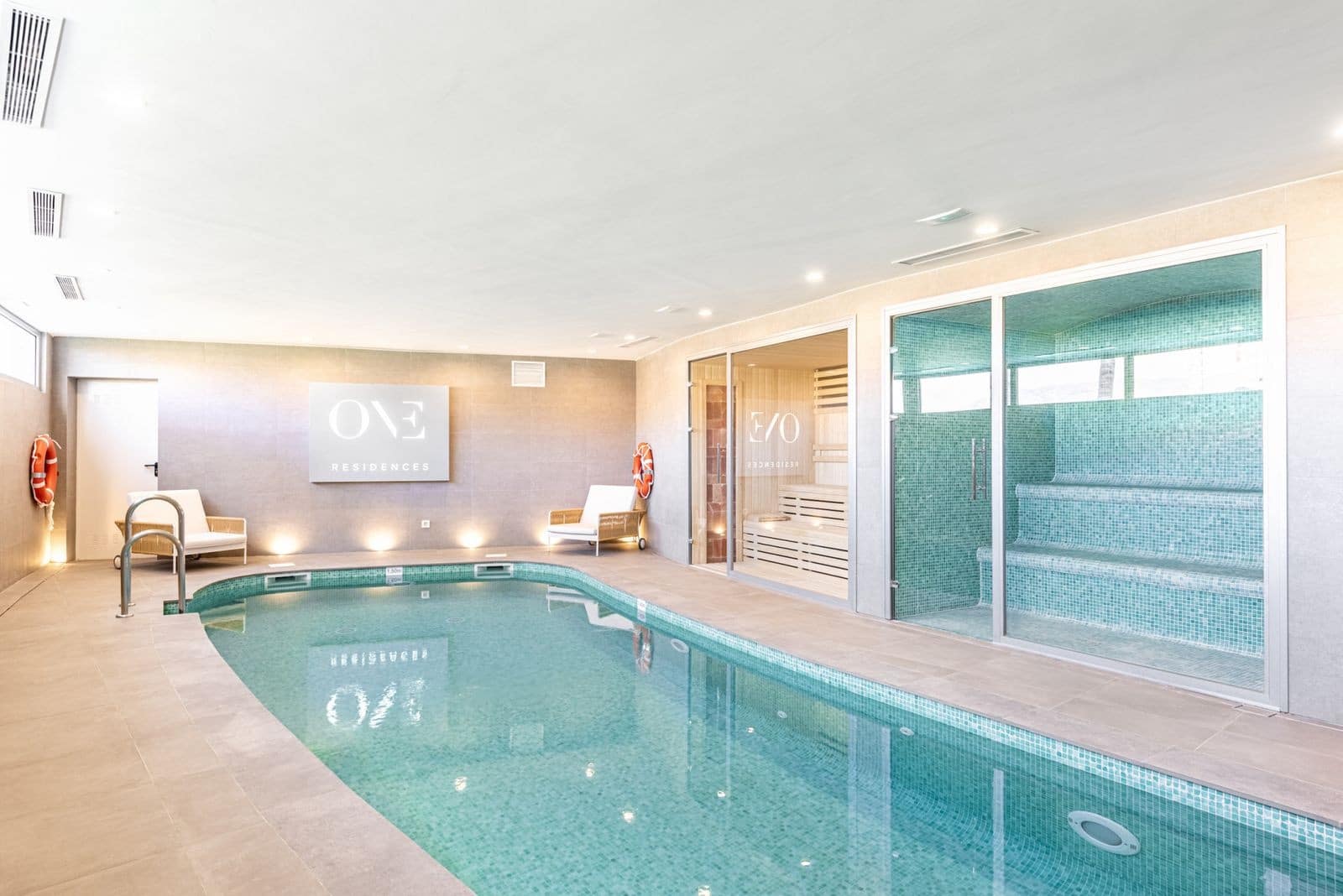 2 soverom Penthouse til salgs i La Cala de Mijas med svømmebasseng garasje - € 895 000 (Ref: 9977023)